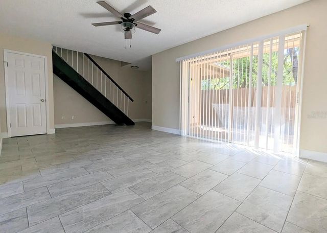 3111 CREEKGLEN COURT, Brandon, FL 33511