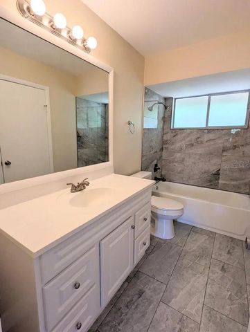3111 CREEKGLEN COURT, Brandon, FL 33511