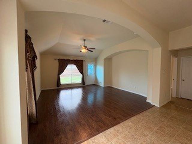 1228 Brownford Drive, Fort Worth, TX 76028