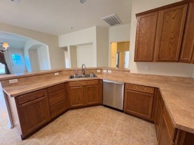 1228 Brownford Drive, Fort Worth, TX 76028