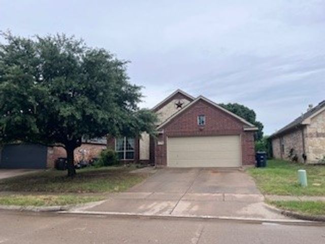 1228 Brownford Drive, Fort Worth, TX 76028