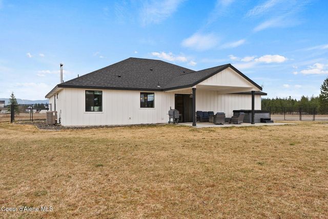 27455 N Caribou Ave, Athol, ID 83801