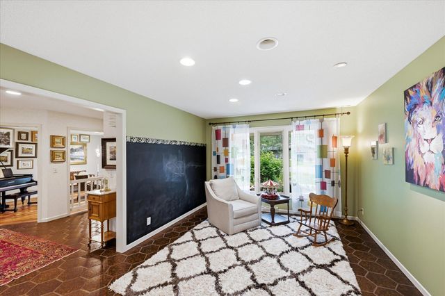 8913 S Minnehaha Circle, Saint Louis Park, MN 55426