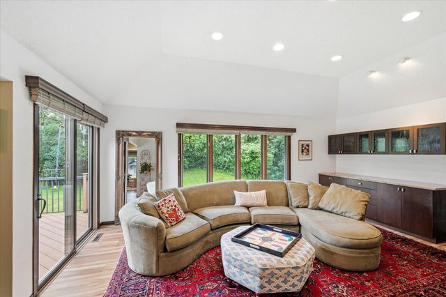 8913 S Minnehaha Circle, Saint Louis Park, MN 55426