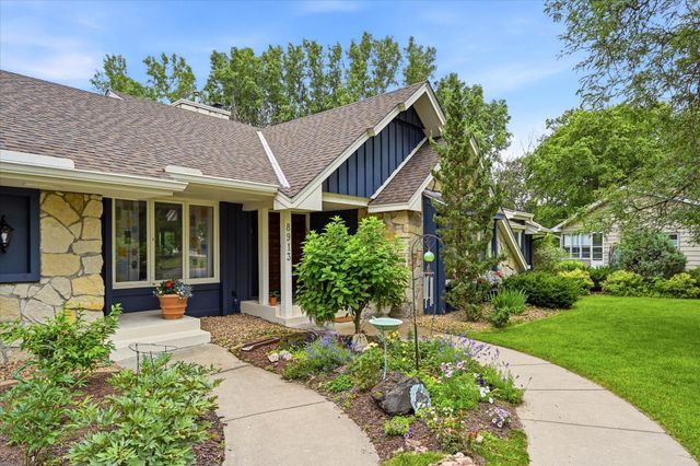 8913 S Minnehaha Circle, Saint Louis Park, MN 55426