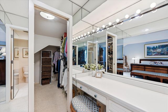 8913 S Minnehaha Circle, Saint Louis Park, MN 55426