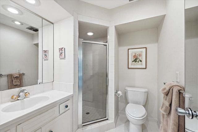 8913 S Minnehaha Circle, Saint Louis Park, MN 55426