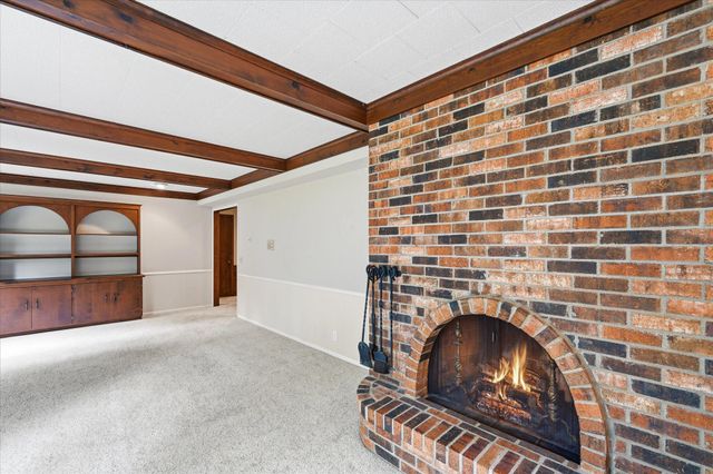 8913 S Minnehaha Circle, Saint Louis Park, MN 55426