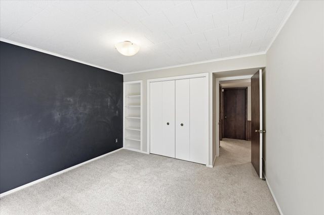 8913 S Minnehaha Circle, Saint Louis Park, MN 55426