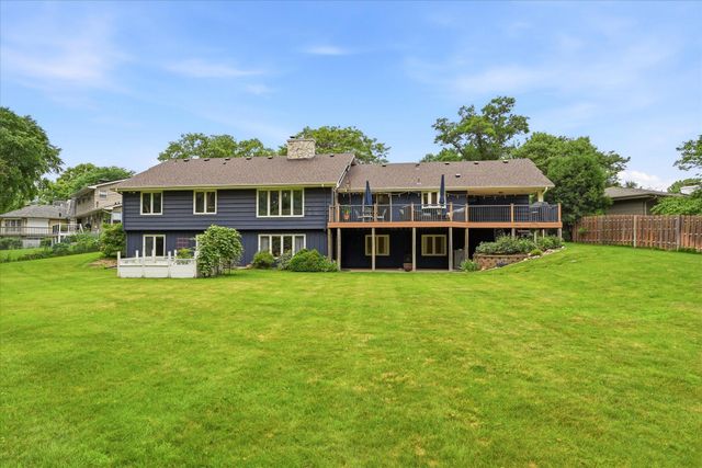 8913 S Minnehaha Circle, Saint Louis Park, MN 55426