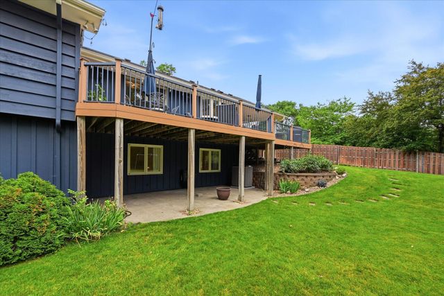 8913 S Minnehaha Circle, Saint Louis Park, MN 55426
