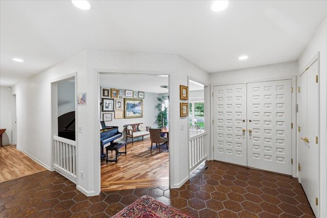 8913 S Minnehaha Circle, Saint Louis Park, MN 55426