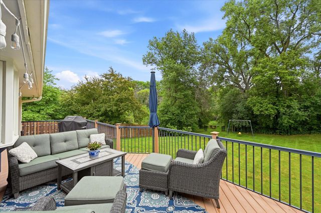 8913 S Minnehaha Circle, Saint Louis Park, MN 55426