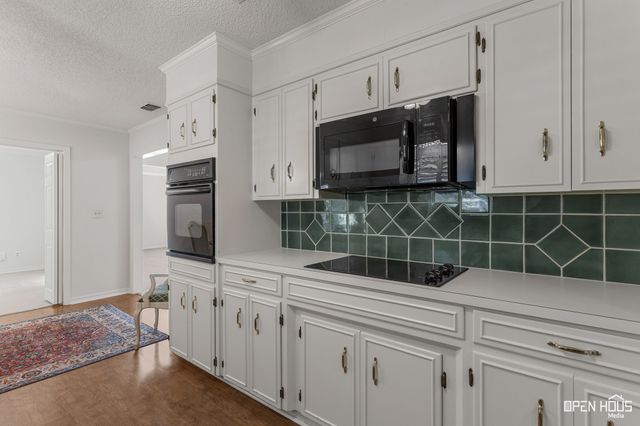 1701 E Spring Street, Henrietta, TX 76365