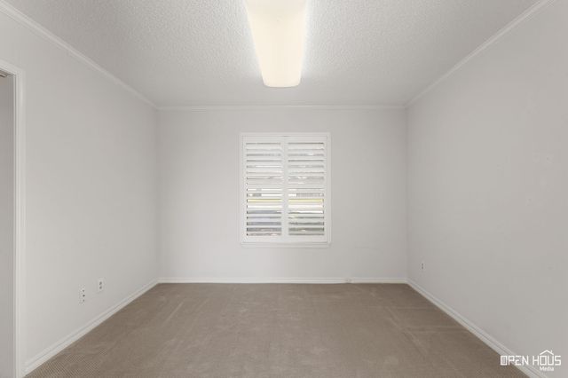 1701 E Spring Street, Henrietta, TX 76365