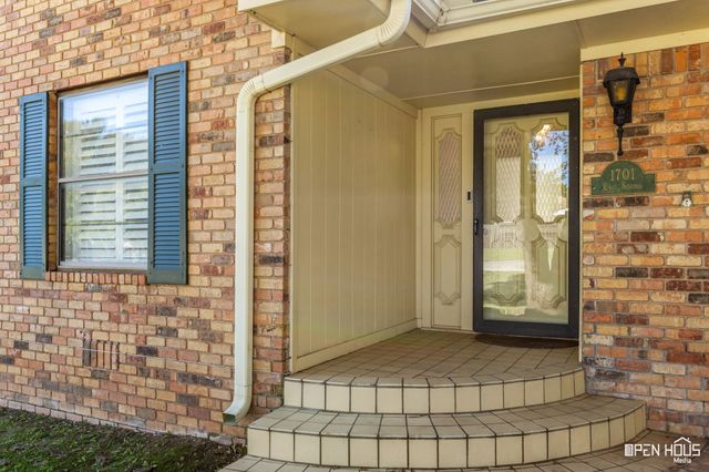 1701 E Spring Street, Henrietta, TX 76365