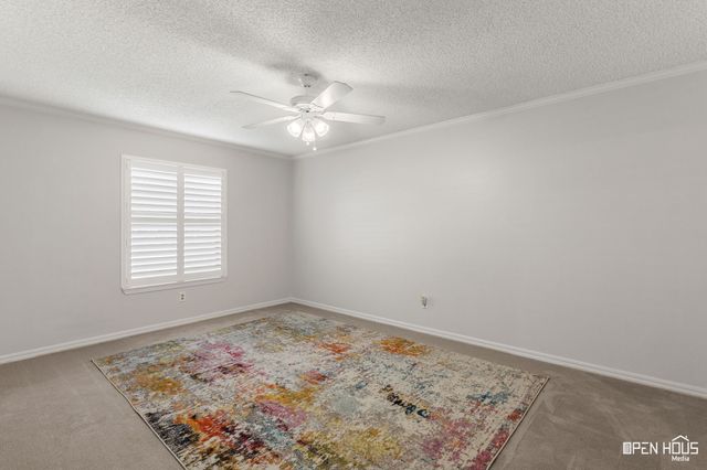 1701 E Spring Street, Henrietta, TX 76365