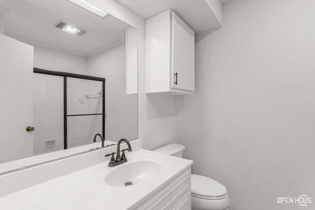 1701 E Spring Street, Henrietta, TX 76365