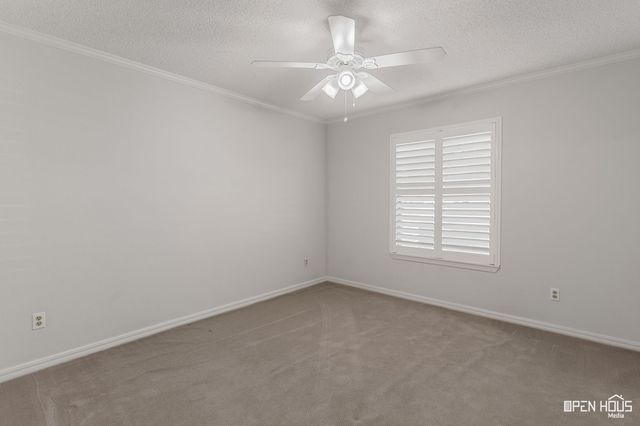 1701 E Spring Street, Henrietta, TX 76365