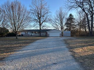 4130 E Zora Street, Webb City, MO 64870