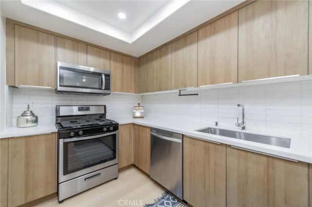 14689 Moon Crest Lane C, Chino Hills, CA 91709