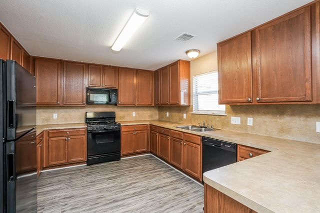 6622 Hawthorne Falls Lane, Houston, TX 77049