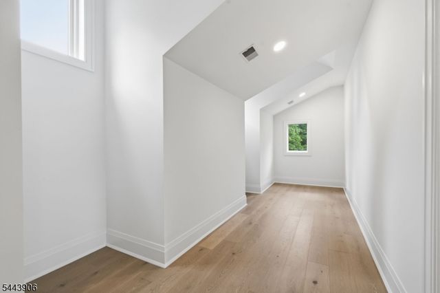 180 Roundtop Rd, Bernardsville Boro, NJ 07924