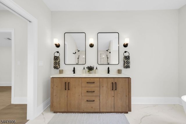 180 Roundtop Rd, Bernardsville Boro, NJ 07924