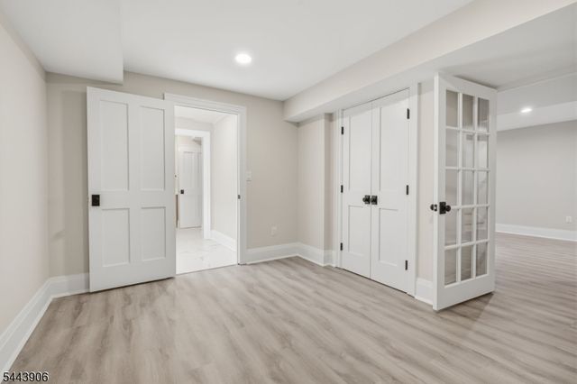 180 Roundtop Rd, Bernardsville Boro, NJ 07924