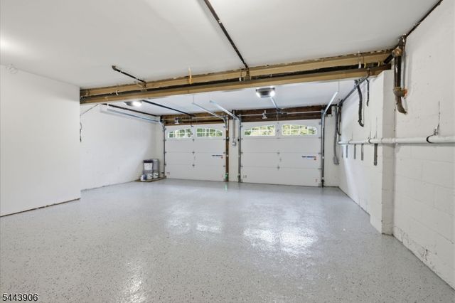 180 Roundtop Rd, Bernardsville Boro, NJ 07924
