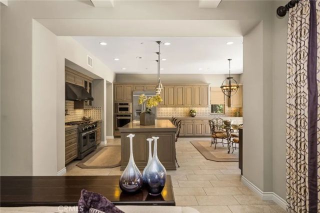 14 Lonestar, Irvine, CA 92602