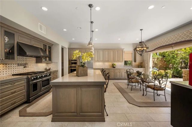 14 Lonestar, Irvine, CA 92602