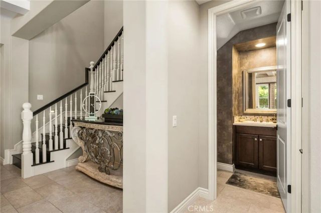 14 Lonestar, Irvine, CA 92602