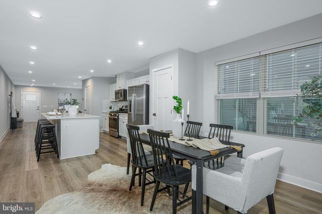 2482 SILVER LEAF DR, Frederick, MD 21702