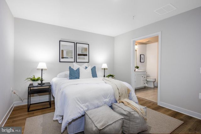 2482 SILVER LEAF DR, Frederick, MD 21702