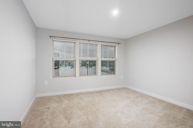 2482 SILVER LEAF DR, Frederick, MD 21702