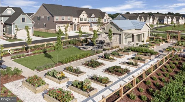 2482 SILVER LEAF DR, Frederick, MD 21702