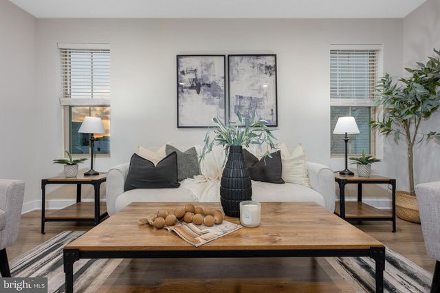 2482 SILVER LEAF DR, Frederick, MD 21702