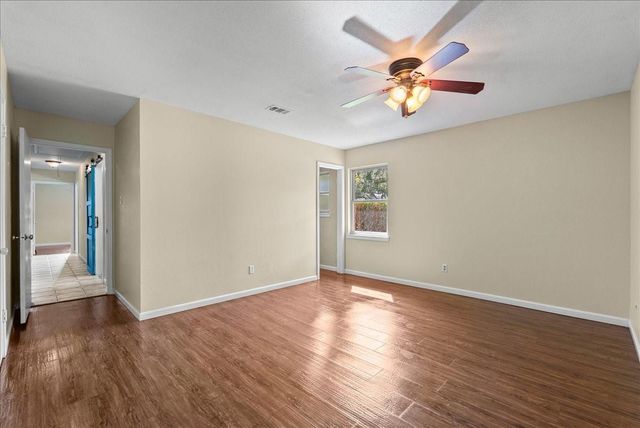 802 Riverside Drive, Alvin, TX 77511