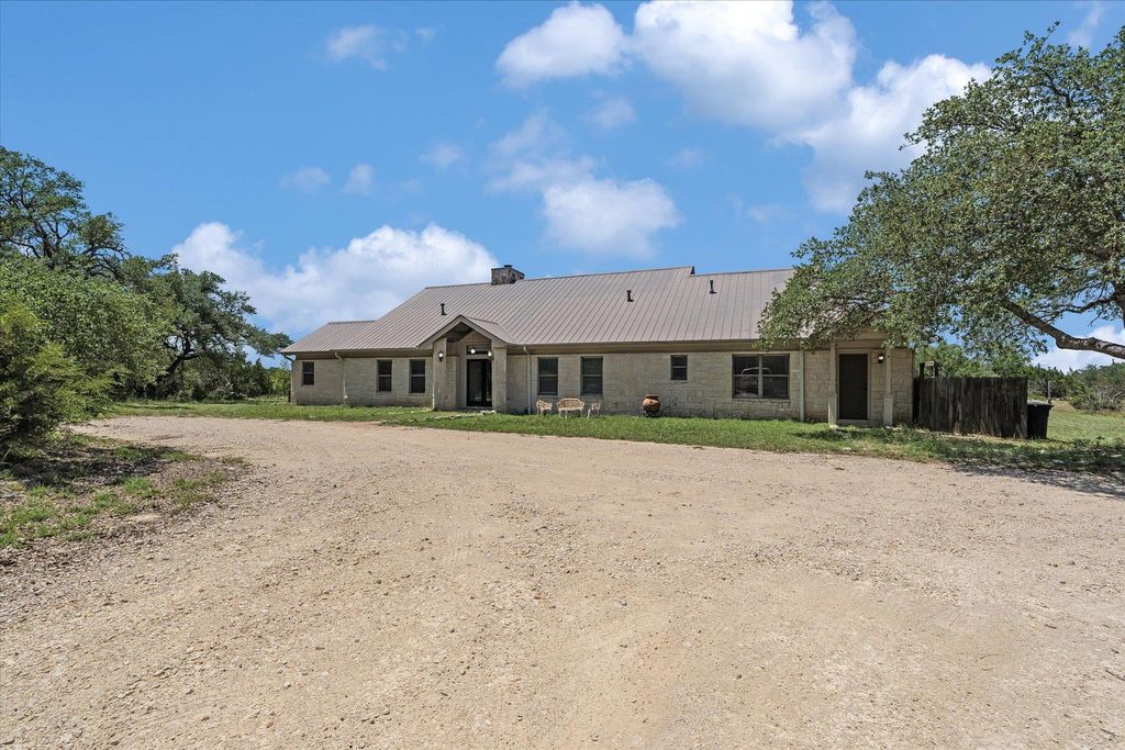 101 & 102 Maheo WAY, Dripping Springs, TX 78620