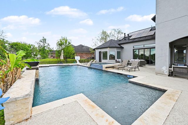 8615 Den Oak Drive, Richmond, TX 77406