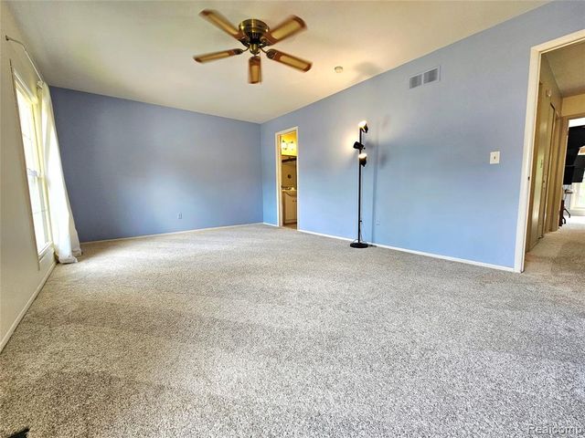 1437 Lantern Lane, Rochester Hills, MI 48306