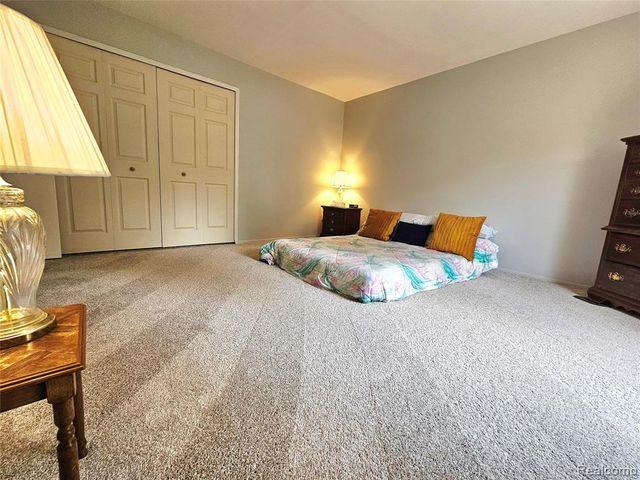 1437 Lantern Lane, Rochester Hills, MI 48306
