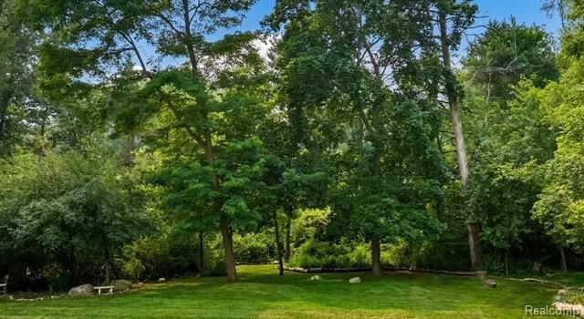1437 Lantern Lane, Rochester Hills, MI 48306