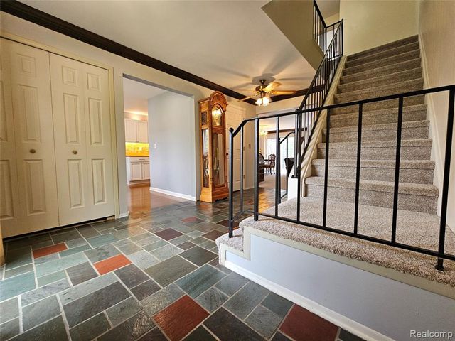 1437 Lantern Lane, Rochester Hills, MI 48306