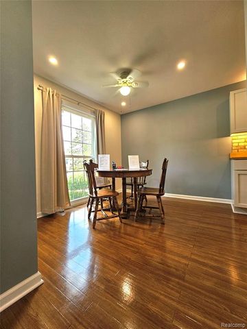 1437 Lantern Lane, Rochester Hills, MI 48306