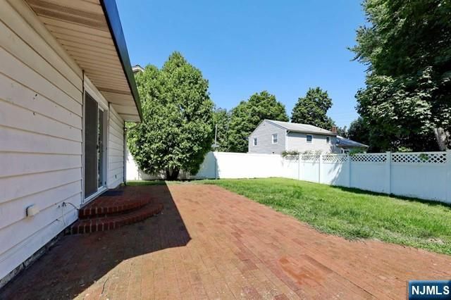 15-47 Elmary Place, Fair Lawn, NJ 07410