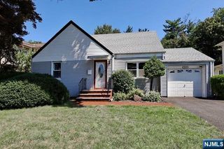 15-47 Elmary Place, Fair Lawn, NJ 07410