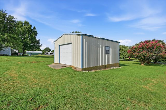 409 Katie Rose Lane, Southmayd, TX 75092