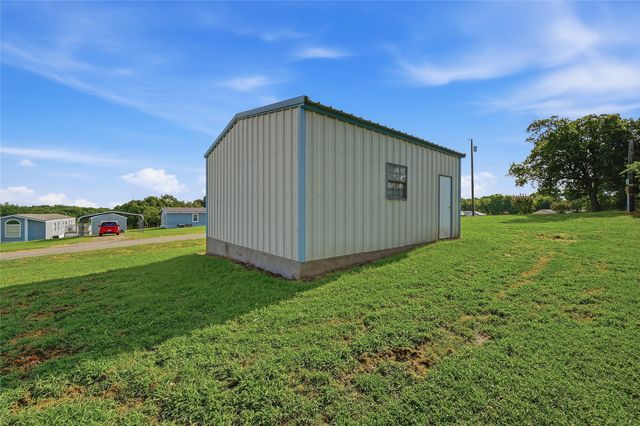 409 Katie Rose Lane, Southmayd, TX 75092